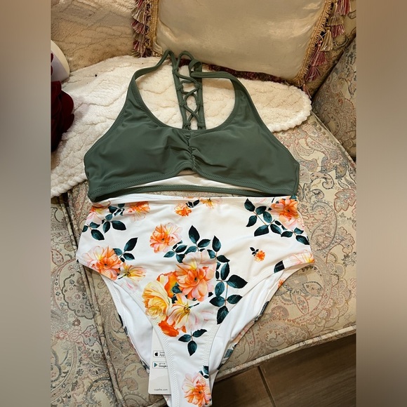 Other - NWT CUPSHE 2 pc Olive With White Bikini.